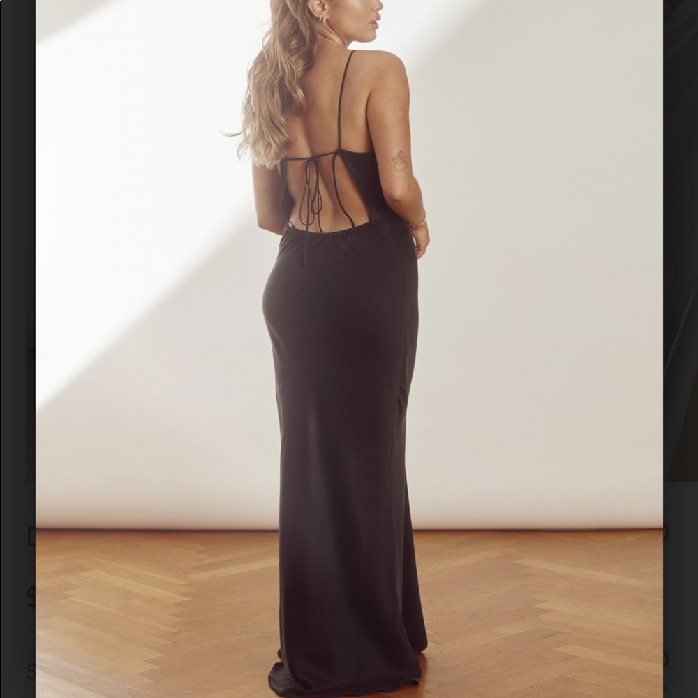 SOLD🖤 Djerf avenue dream dress maxi